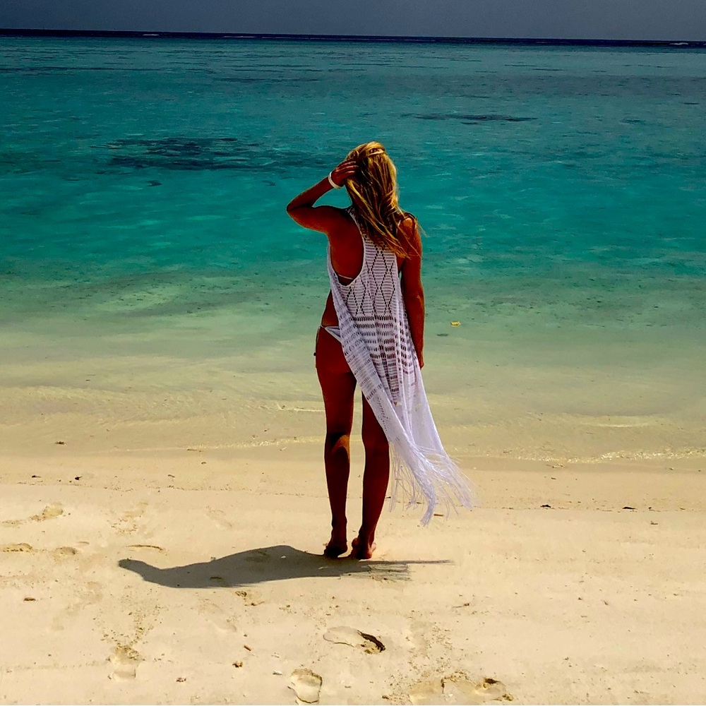 Beach bunny coverup white
